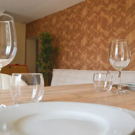 Capstay Cosy Centre 2 Babyfoot & Netflix Appartamento Raismes